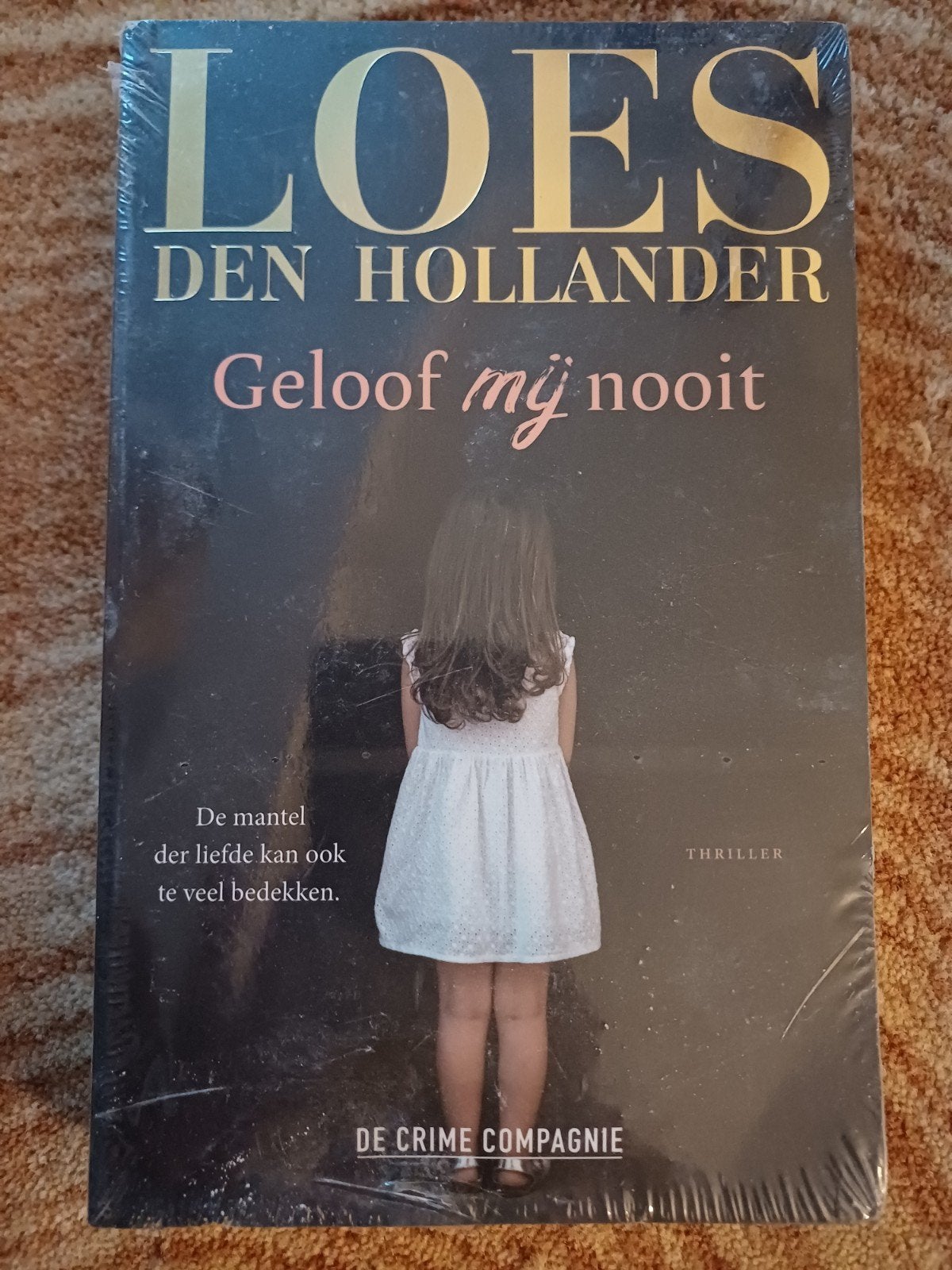 Loes den Hollander - Geloof mij nooit (Thriller) NIEUW, Ophalen of Verzenden, Nieuw, Loes den Hollander