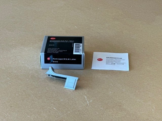Leica Thumb Support 24015 (Leica M10 M10-P Leica M11 M11-P ), Overige typen, Info@leica-welt.com, Zo goed als nieuw, Leica GmbH