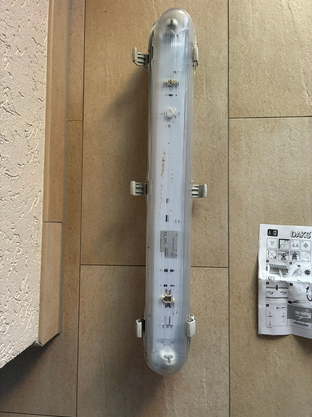 DAKS LED TL-armatuur 18W IP65 waterbestendig, Huis en Inrichting, Lampen | Overige, Wit, Overige merken, Kunststof, G13 (TL)
