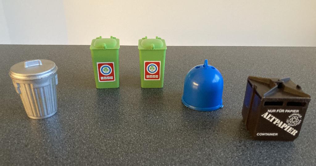 5 container kliko afvalbak papiercontainer flessencontainer, Ophalen of Verzenden, Zo goed als nieuw, Jongen