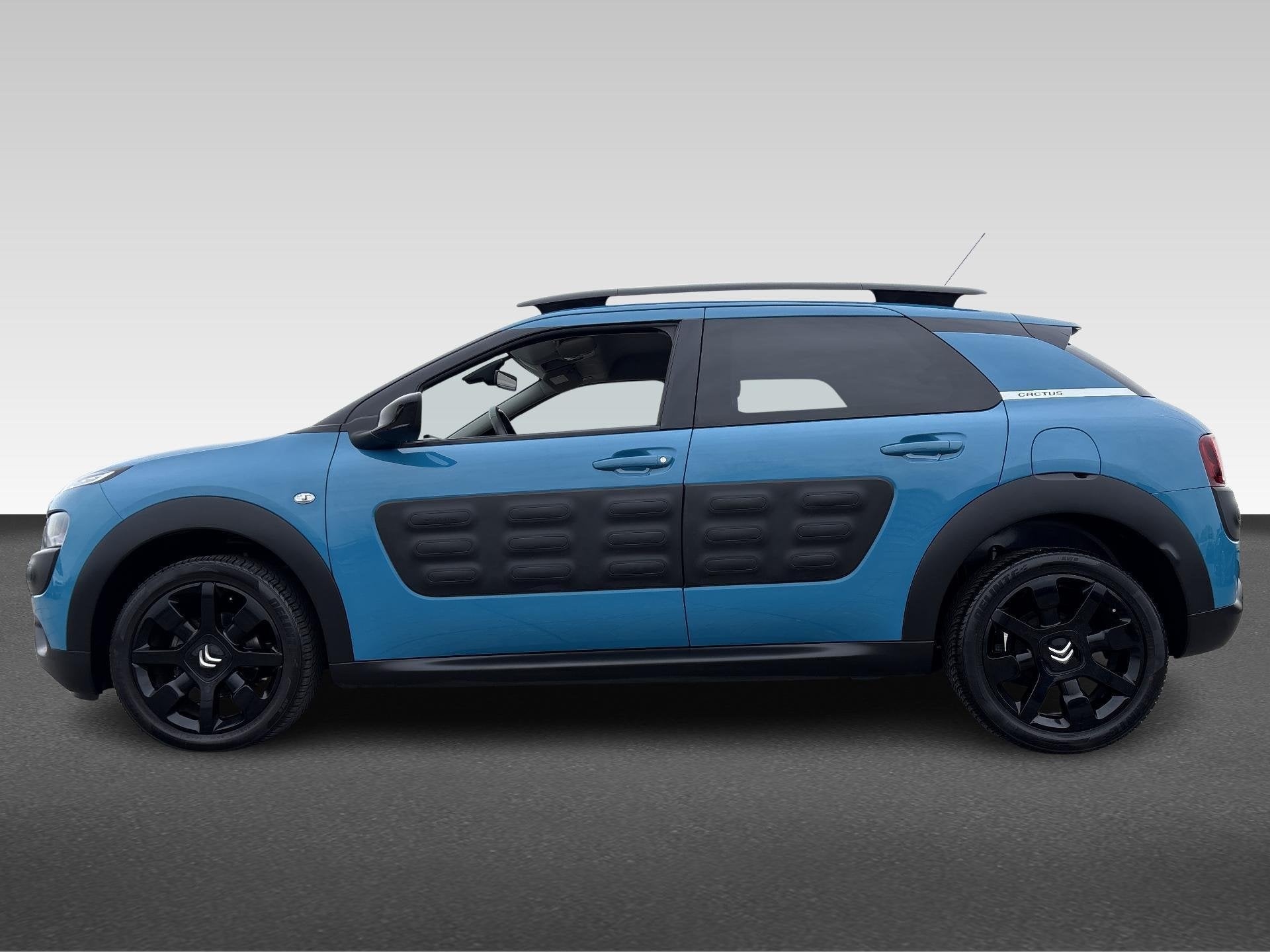 Citroën C4 Cactus 1.2 PureTech Shine, Voorwielaandrijving, Automatische klimaatregeling, 1199 cc, 23 km/l