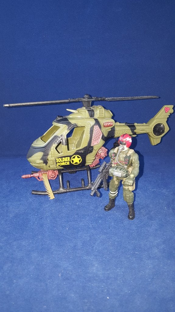 Soldier Force Helikopter met poppetje en wapen. 5B3, Tweedehands verkoop, Tweedehands verkoop, Gebruikt, Ophalen of Verzenden