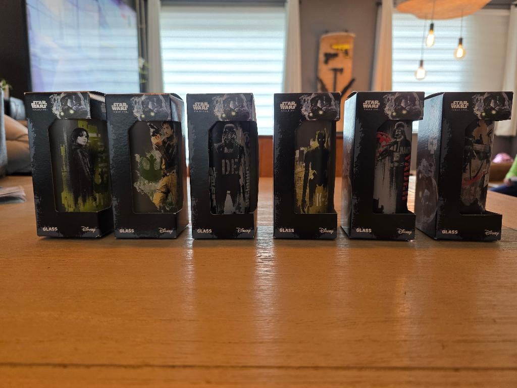 Star Wars Rogue One glazen in originele doos, Verzamelen, Star Wars, Ophalen, Zo goed als nieuw, Actiefiguurtje