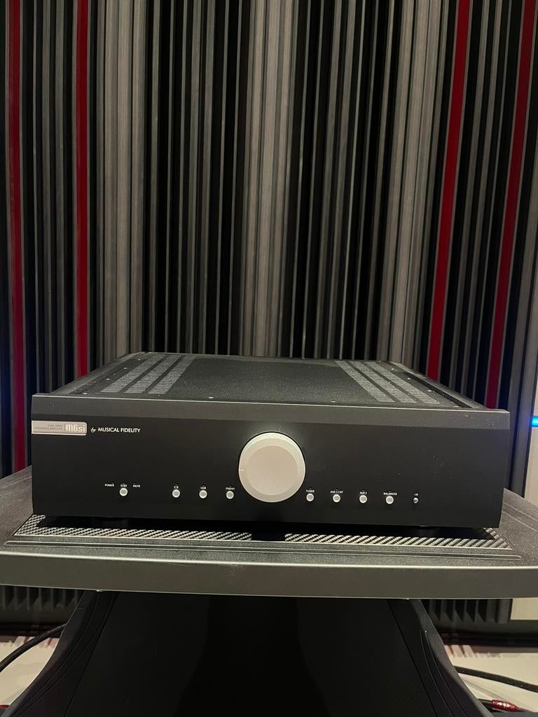 Musical Fidelity M6si Geïntegreerde versterker - Winkelmodel, Overige merken, Ophalen of Verzenden, Zo goed als nieuw, 120 watt of meer