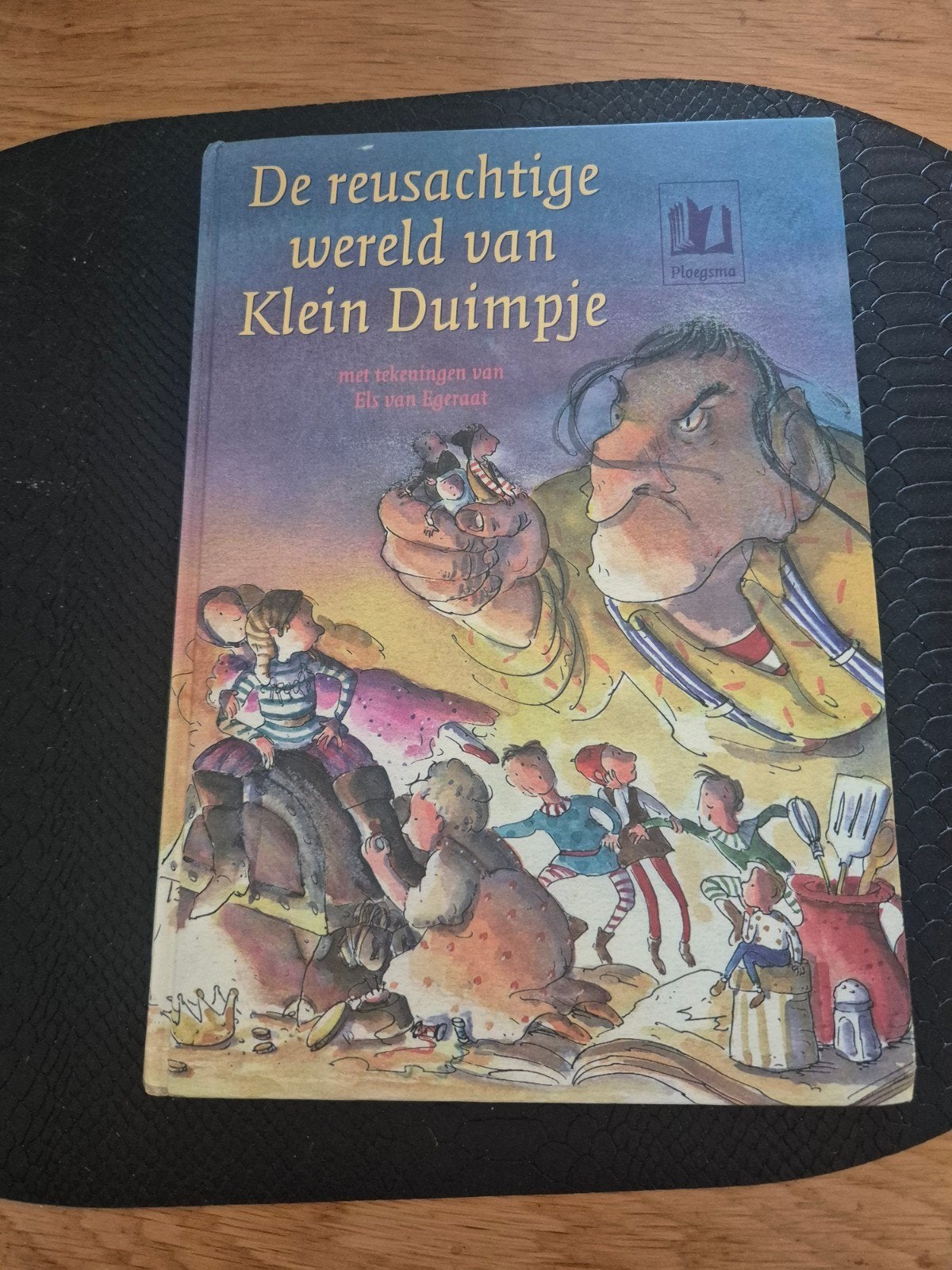 De reusachtige wereld van Klein Duimpje, Ophalen of Verzenden, Zo goed als nieuw, Fictie algemeen