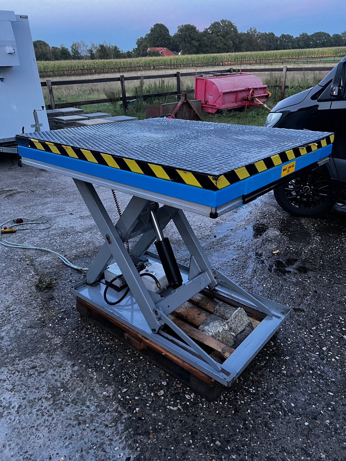 Translyft elektrische hydraulische heftafel 1000 kg, Ophalen, Zo goed als nieuw