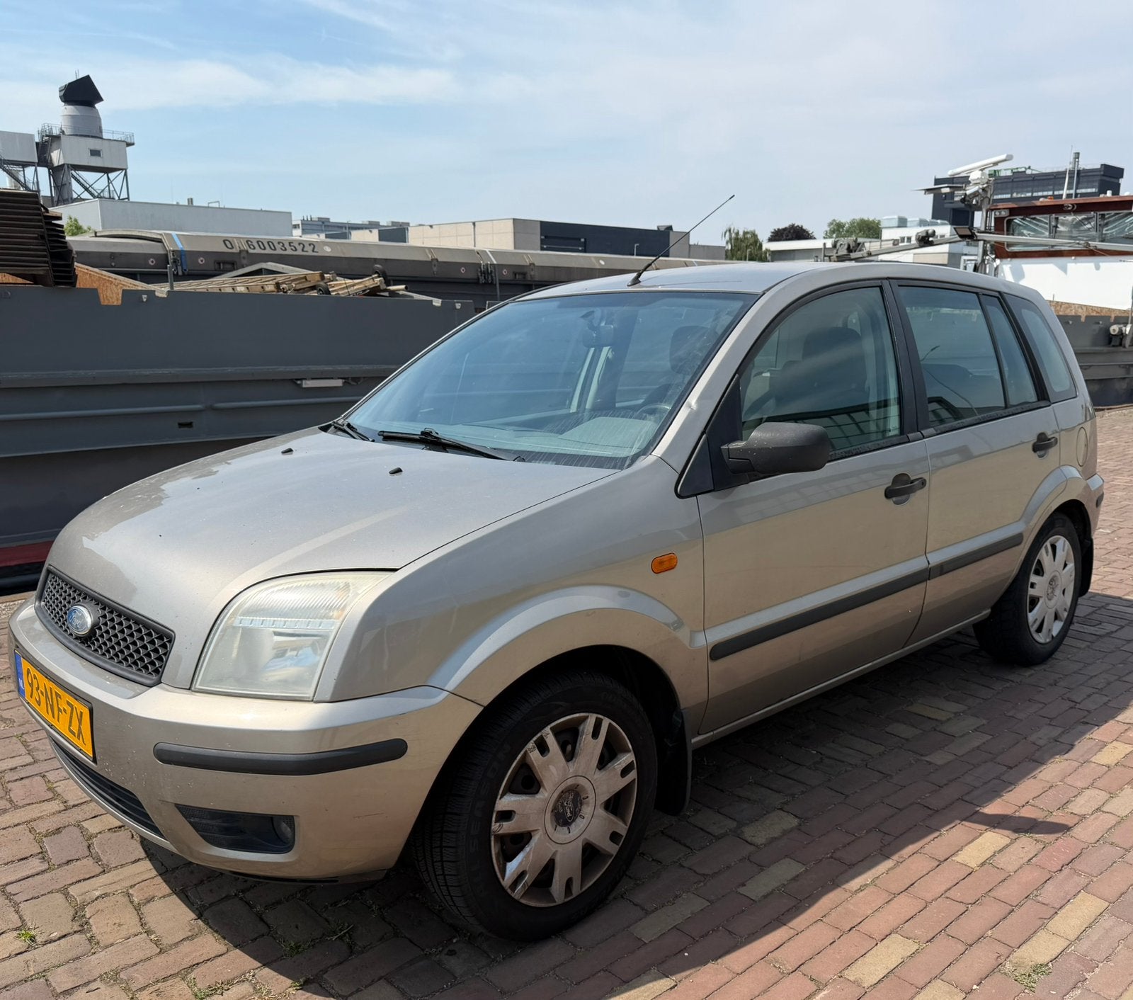 Ford Fusion 1.6 16V | Grijs | Trekhaak | Hoge instap | Nap, Auto's, Ford, Voorwielaandrijving, 1596 cc, 100 pk, 49 €/maand