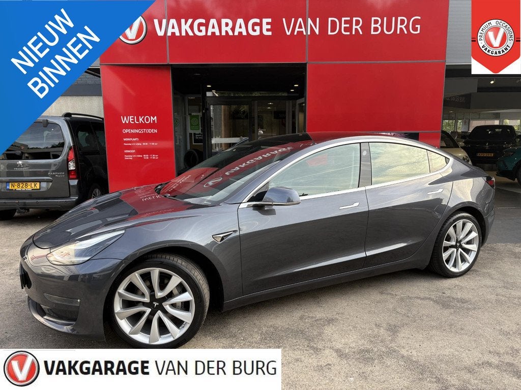 Tesla Model 3 Standard RWD Plus 60 kWh, Auto's, Tesla, Automaat, Gebruikt, Origineel Nederlands, Zilver of Grijs