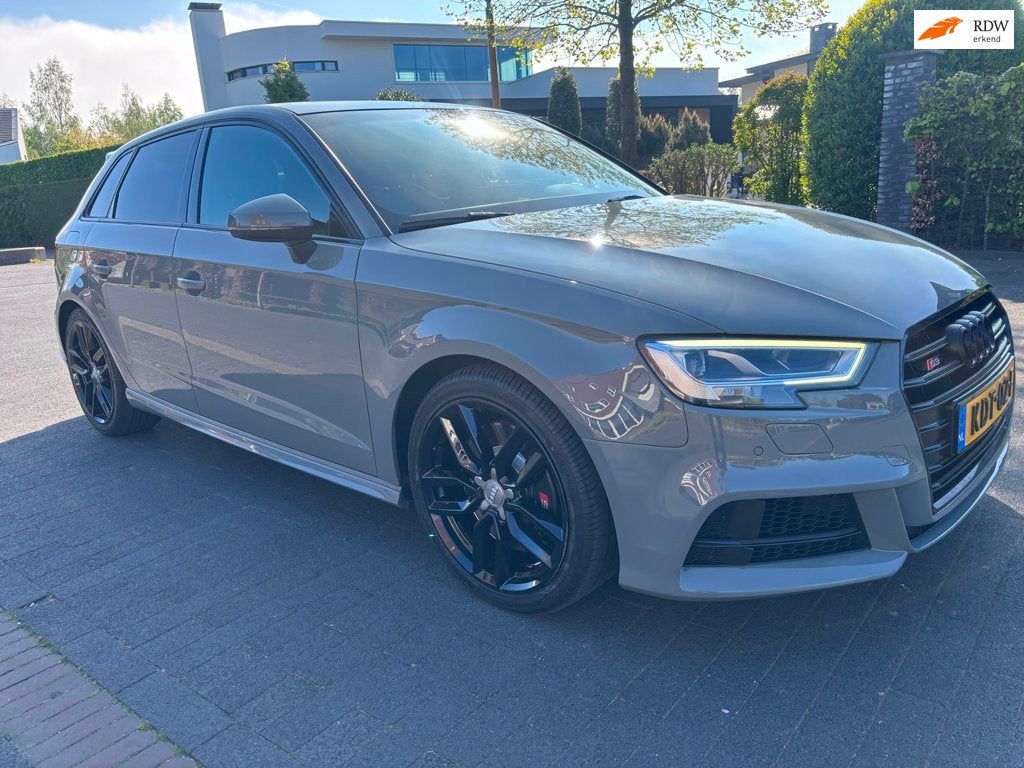 Audi S3 Sportback s3 a3 2.0 TFSI S3 quattro panodak nieuwe a, Auto's, Automaat, S3, Gebruikt, 4 cilinders