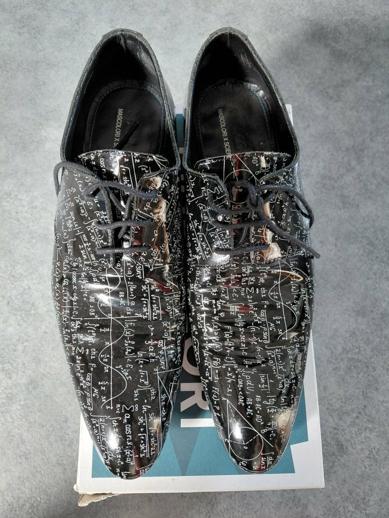 Schoenen met wiskunde print / maat 44, Ophalen, Gedragen, Zwart