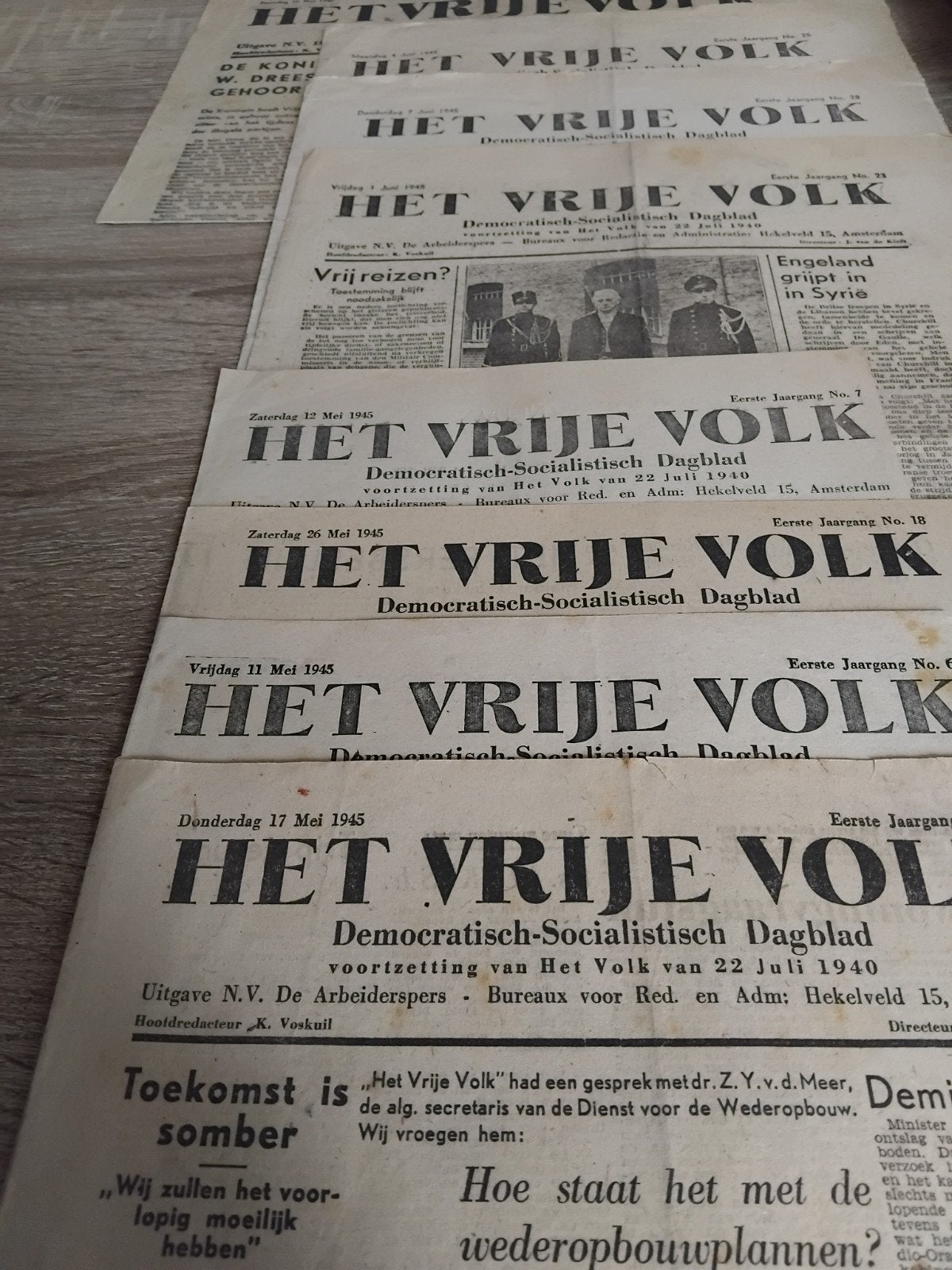 13xHet Vrije Volk - 1940/45 Dagblad, Ophalen of Verzenden, Krant