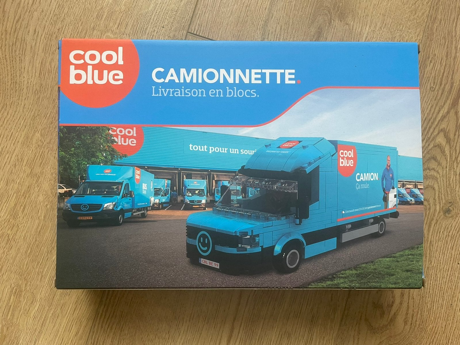Coolblue Camion nieuw €10,00, Hobby en Vrije tijd, Ophalen of Verzenden, Nieuw, Groter dan 1:32, Overige merken