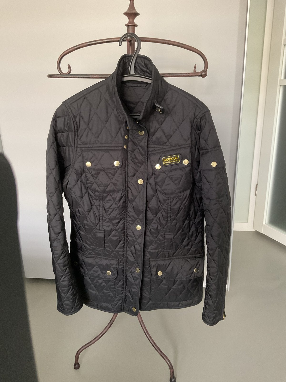 Nieuwe Barbour International jas, maat 38/40, Verzenden, Nieuw, Maat 38/40 (M), Zwart