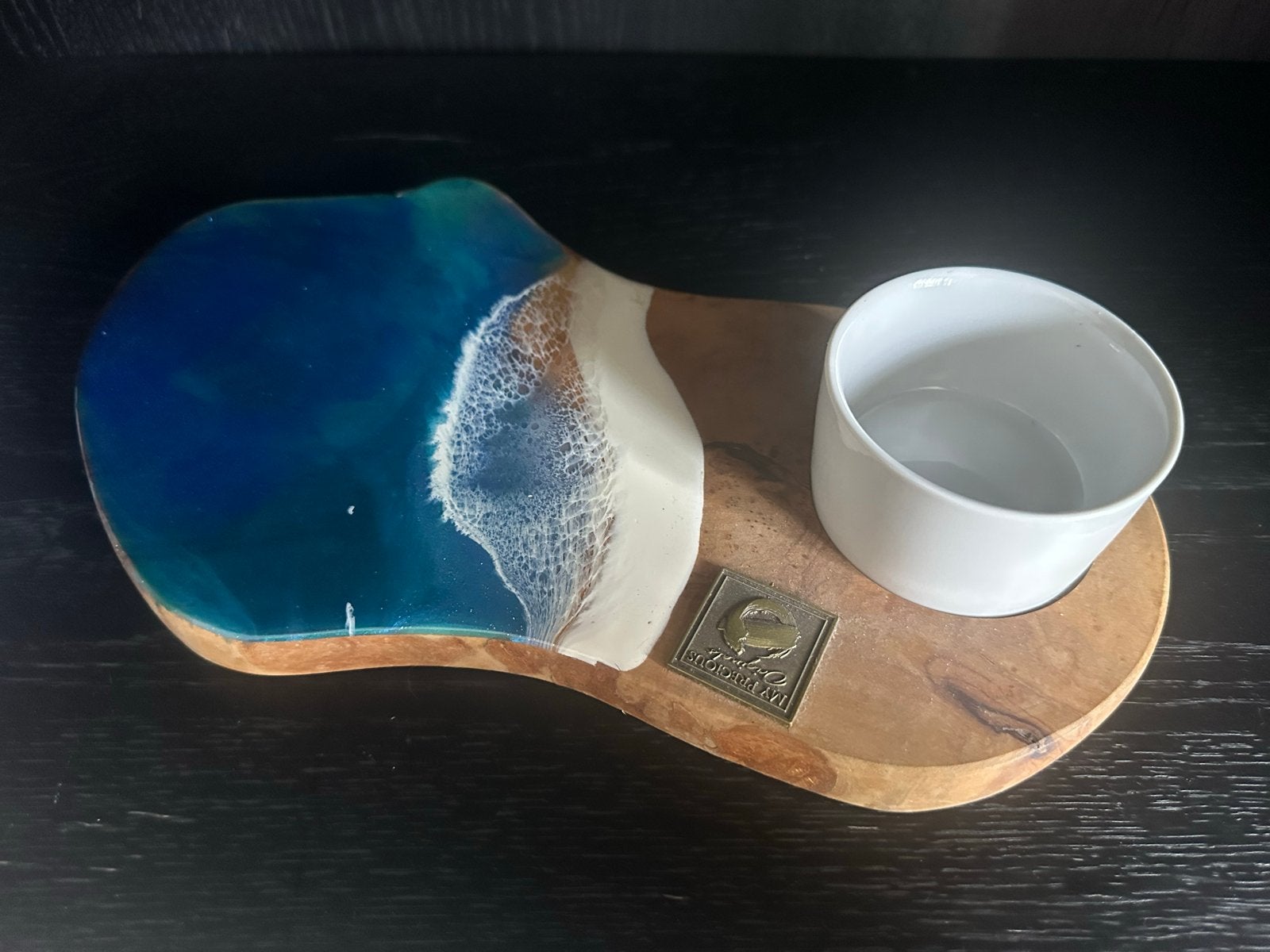 Borrelplank / Decoratie met epoxy 'Oceaan', Hout, Snij-/serveerplank, Ophalen of Verzenden, Zo goed als nieuw