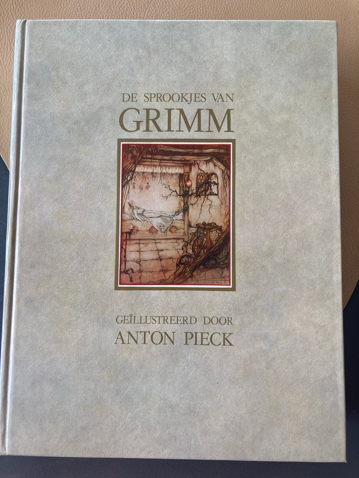 De Sprookjes van Grimm - Geïllustreerd door Anton Pieck, Boeken, Ophalen of Verzenden, Gelezen