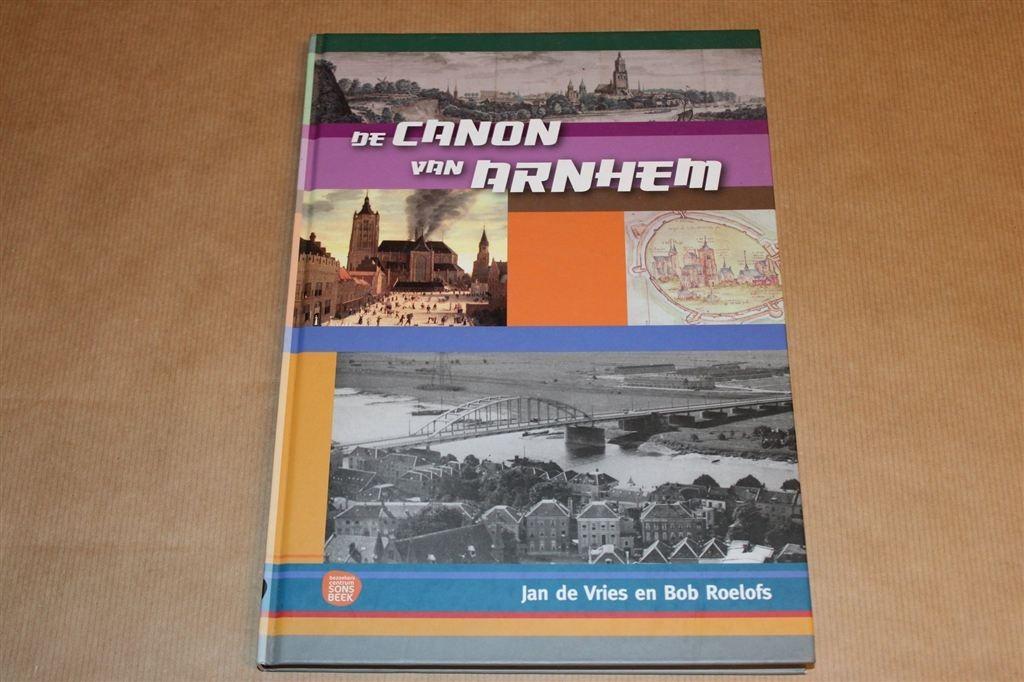 De Canon van Arnhem — Geïllustreerde Geschiedenis, Ophalen of Verzenden, Zo goed als nieuw
