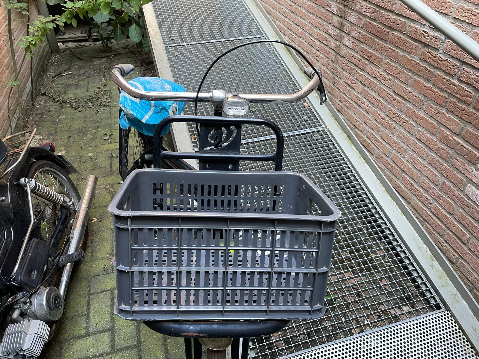 Vogue transportfiets met voordrager en krat, Fietsen en Brommers, Terugtraprem, Ophalen, Overige merken, 53 tot 56 cm