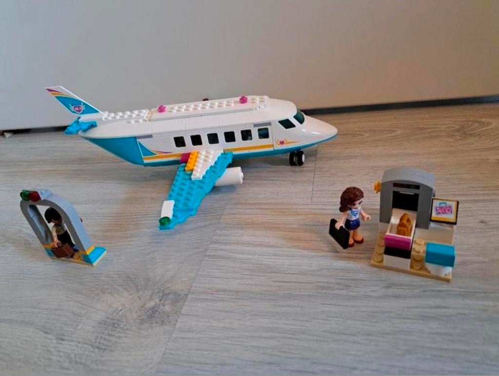 Lego Friends 41100 Heartlake Vliegtuig met boekje, Ophalen of Verzenden