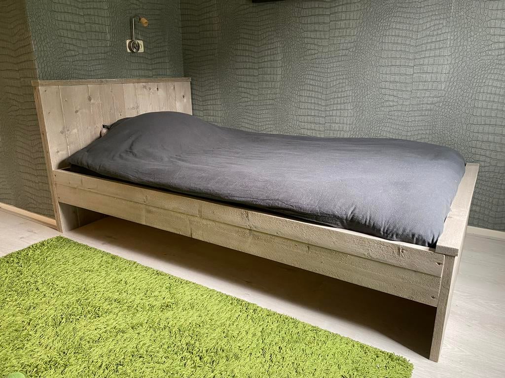 Bed 120 200, Ophalen, Zo goed als nieuw, Twijfelaar, 120 cm
