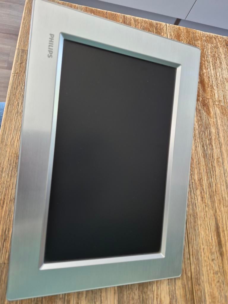 Philips Digitale Fotolijst 10FF2CME/00 - Zilver, Ophalen of Verzenden, Minder dan 1 GB, 8 tot 12 inch, Film