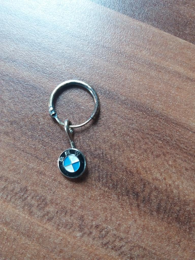 BMW oorbel, Overige materialen, Overige kleuren, Ophalen of Verzenden, Hangers