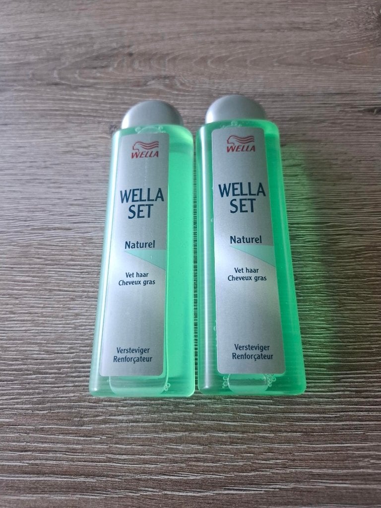 3 nieuwe flesjes Wella Haar Versteviger Vet Haar (advr 232), Sieraden, Tassen en Uiterlijk, Ophalen of Verzenden, Nieuw, Gel, Wax, Haarlak of Mousse