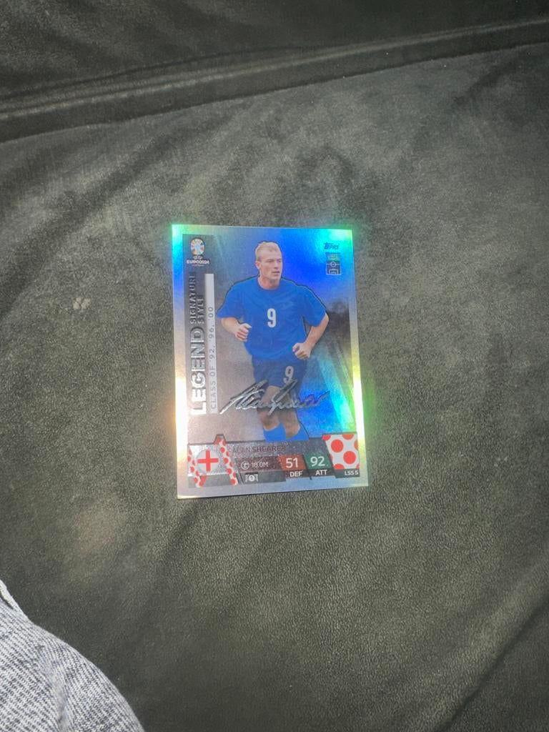 Alan Shearer Legend Signature Style Topps Match Attax EURO 2, Ophalen of Verzenden, Zo goed als nieuw, Losse kaart, Foil