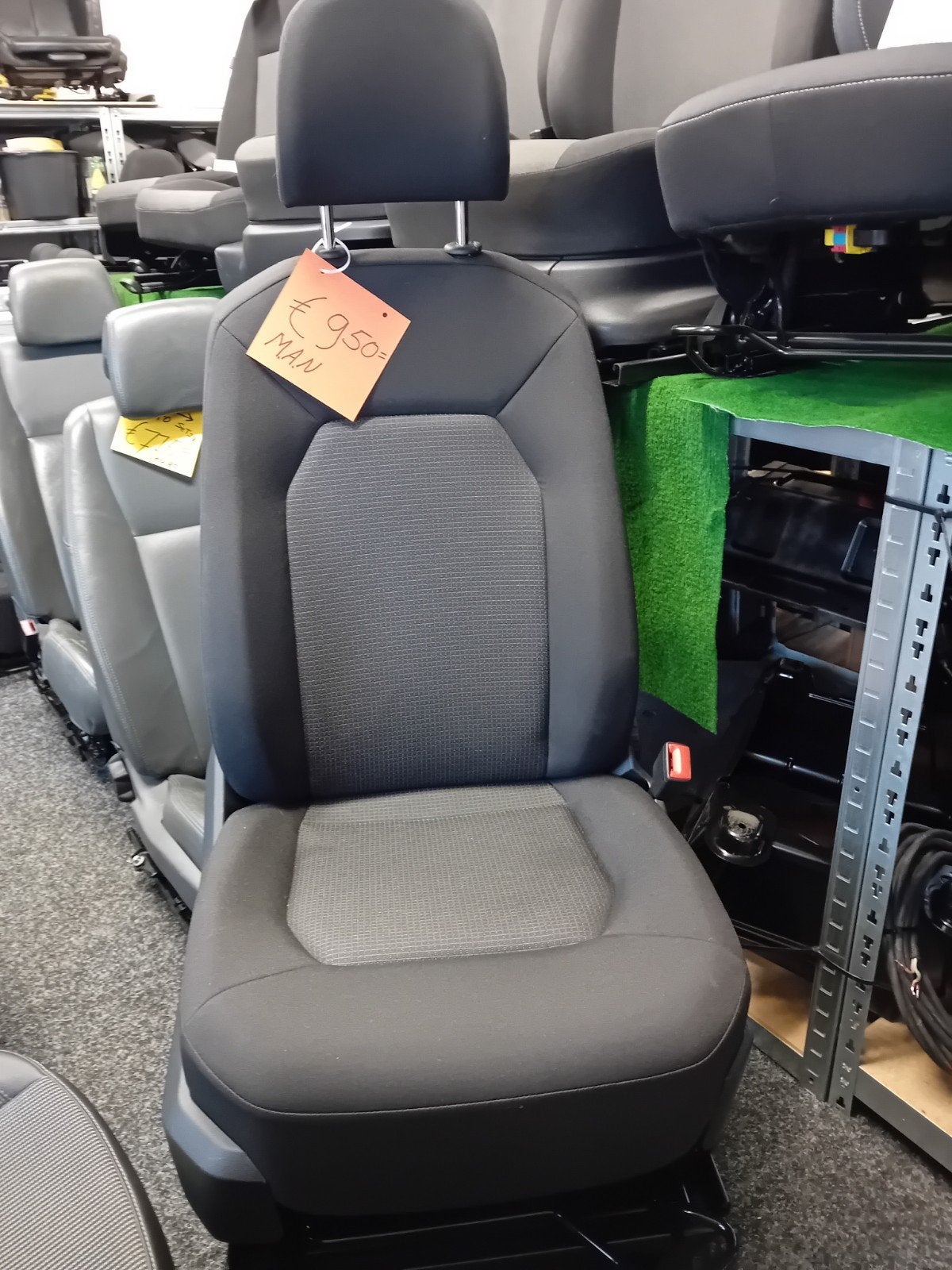 Nieuwe bijrijdersstoel / camperstoel M.A.N vw crafter, Ophalen, Zo goed als nieuw