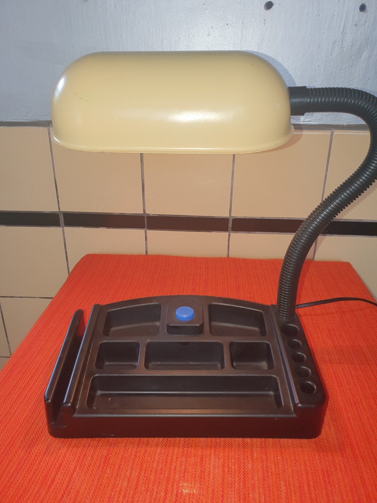 Bureaulamp tafellamp 80s met vakjes pennen, brieven enz., Bureaulamp, Gebruikt, Overige merken, Zwart