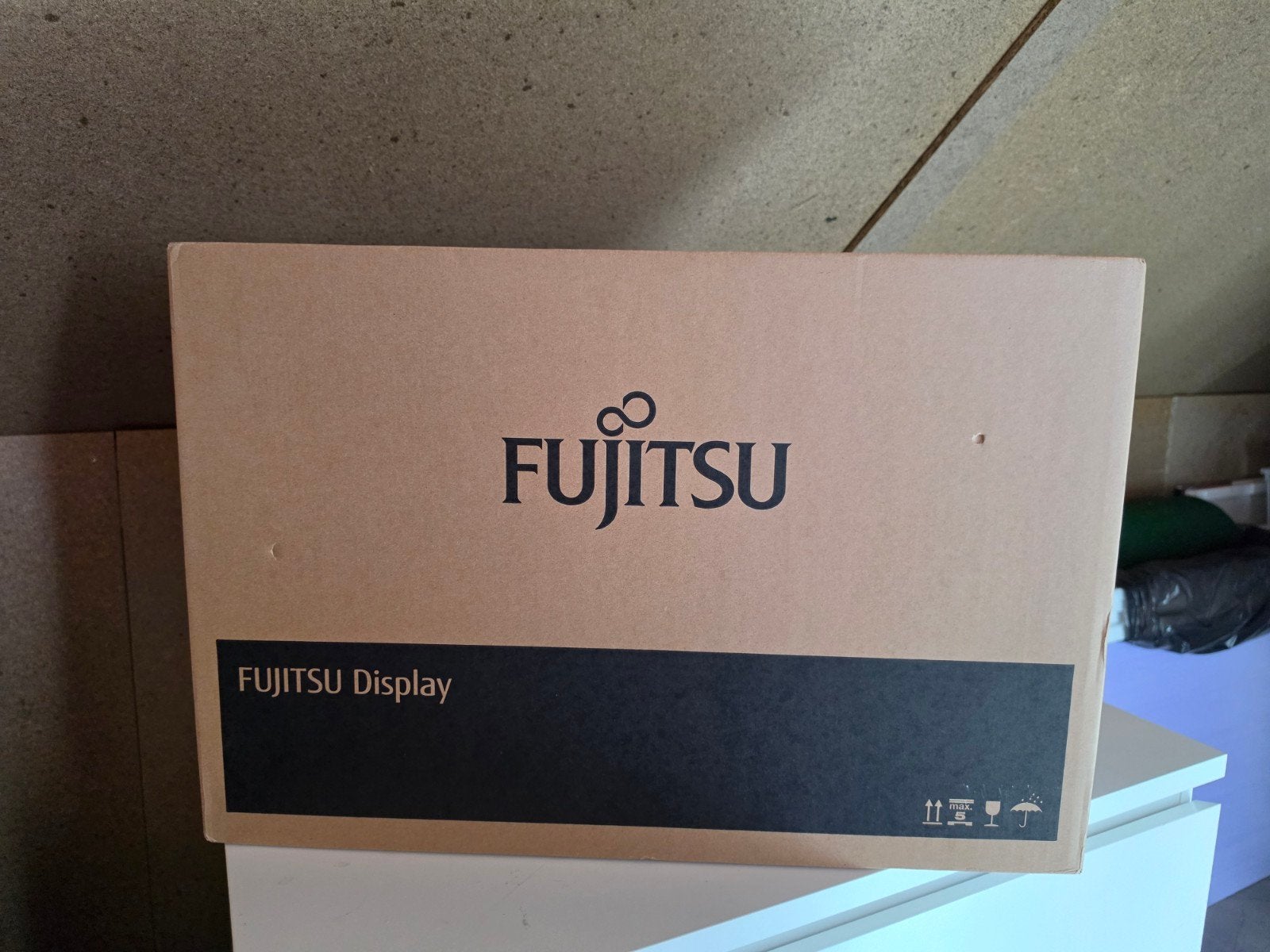 nieuwe monitor Fujitsu 24 inch, Ophalen of Verzenden, Nieuw
