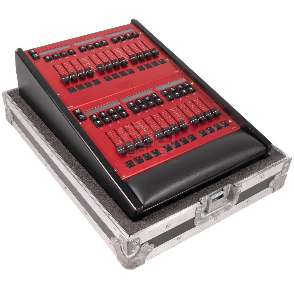 SALE! ChamSys MagicQ MQ Playback Wing (BLUE or RED) Incl.BTW, Muziek en Instrumenten, Ophalen of Verzenden, Gebruikt, Licht
