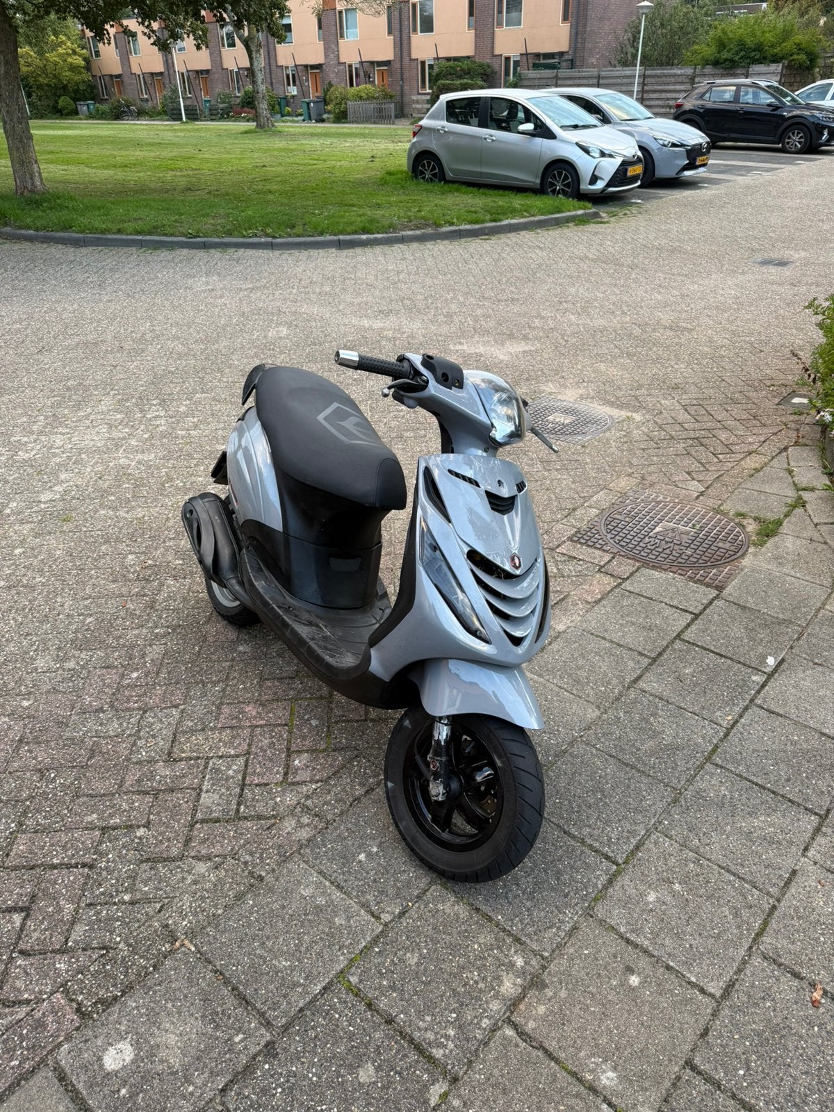 Piaggio Zip 125cc Dubble disc, Ophalen, Zo goed als nieuw, Tweetakt, Zip