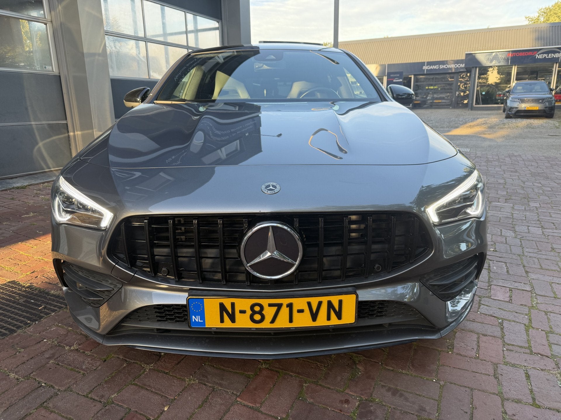Mercedes-Benz CLA-Klasse Shooting Brake 180 Business Solutio, Auto's, 136 pk, Gebruikt, 4 cilinders, Leder en Stof