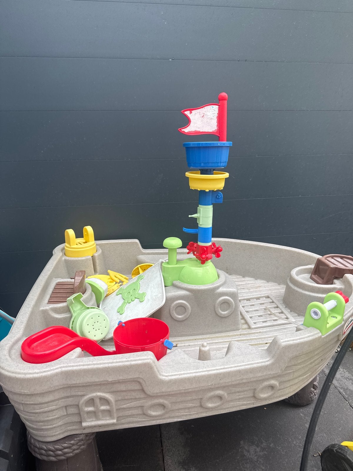 Grote zand- en watertafel in de vorm van een boot, Ophalen, Gebruikt, Jongen of Meisje