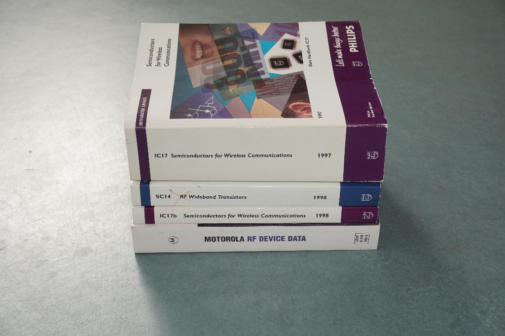databoeken Philips en Motorola RF-componenten, Telecommunicatie, Verzenden, Gebruikt, Zender en Ontvanger