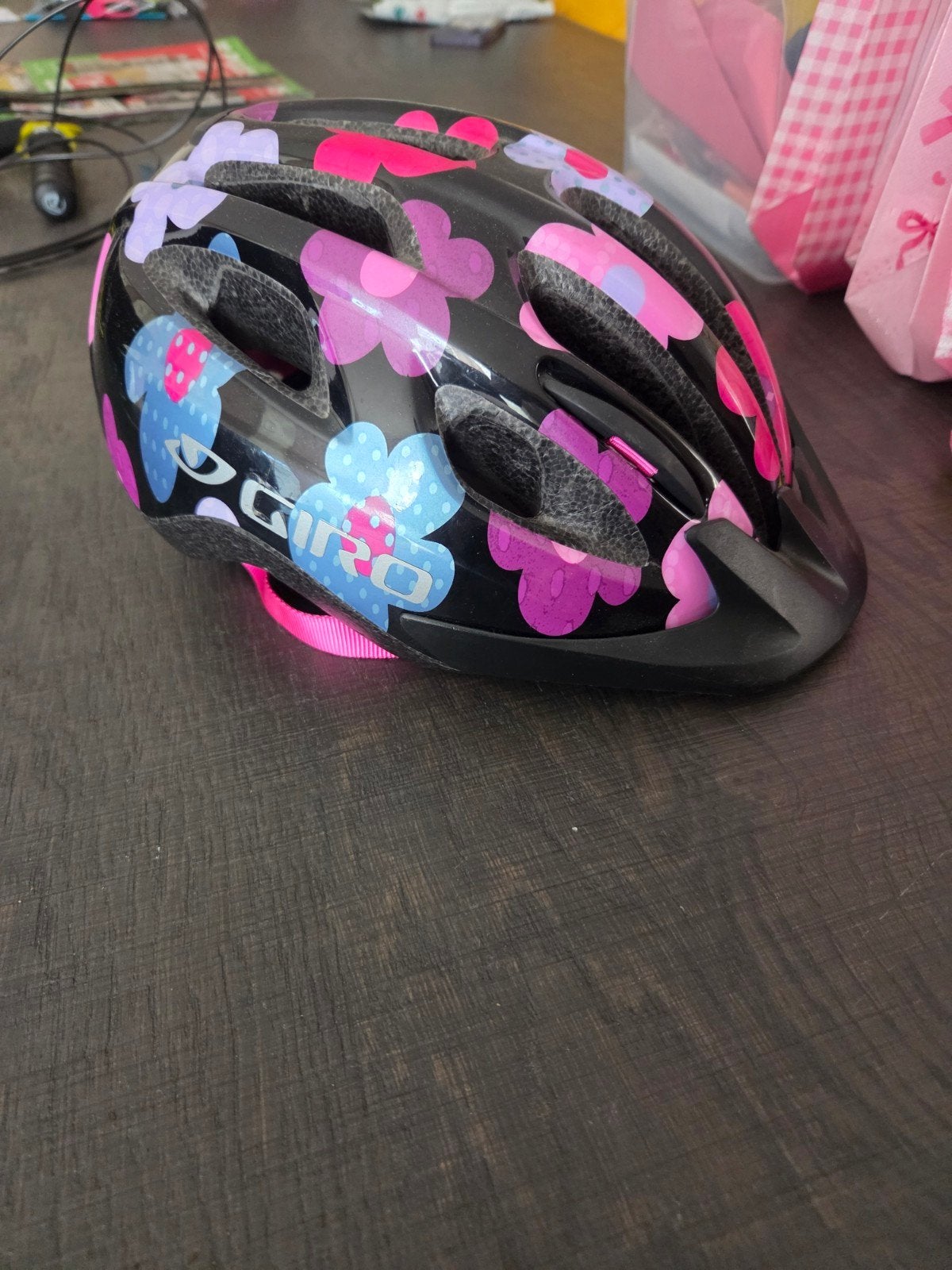 Giro Flurry II kinderfietshelm - Zo goed als nieuw, Overige maten, Ophalen of Verzenden, Zo goed als nieuw, Meisje
