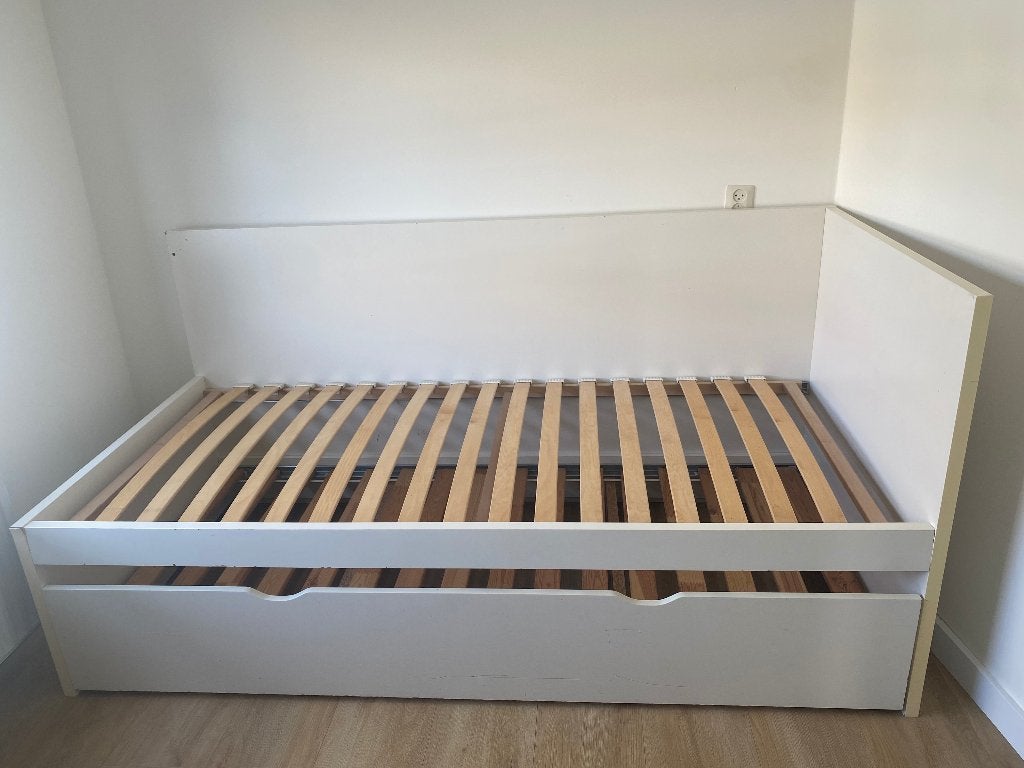 IKEA FLAXA BED, Huis en Inrichting, Ophalen, 90 cm, Wit, Tweepersoons
