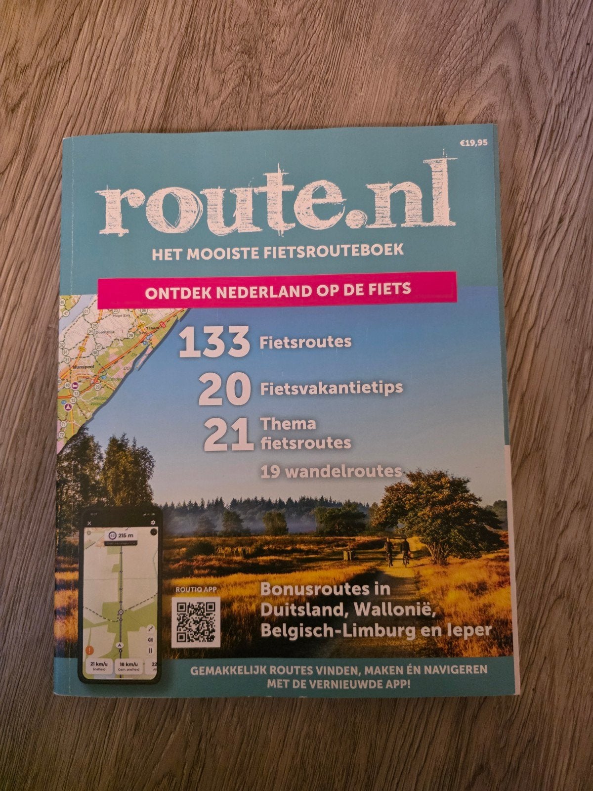 Route nl het mooiste fietsrouteboek, Overige merken, Fiets- of Wandelgids, Ophalen of Verzenden, Zo goed als nieuw