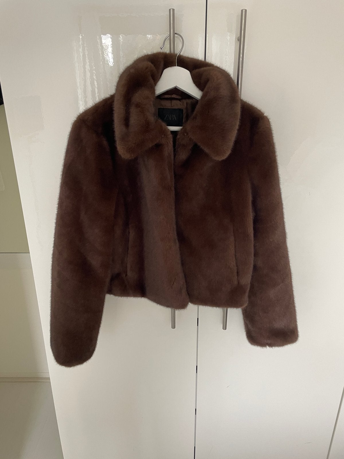 Zara donker bruine bont jas mt S (nieuw), Ophalen of Verzenden, Nieuw, Maat 36 (S), Bruin