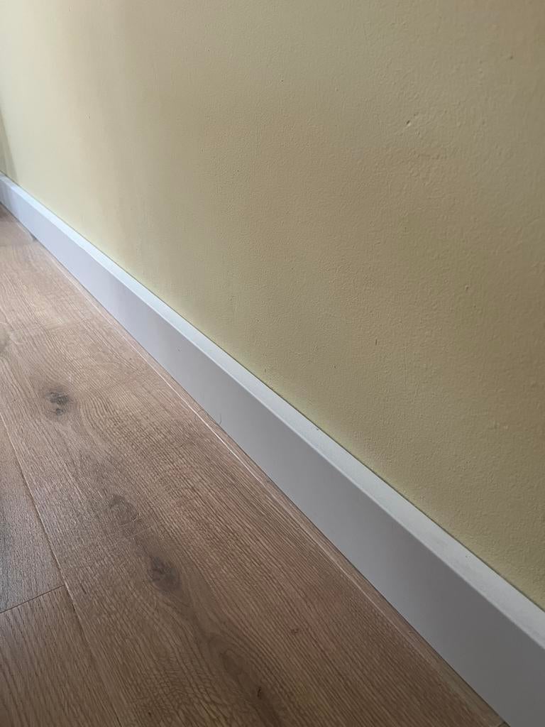 Witte plinten, Ophalen, Nieuw, Mdf, 200 tot 250 cm