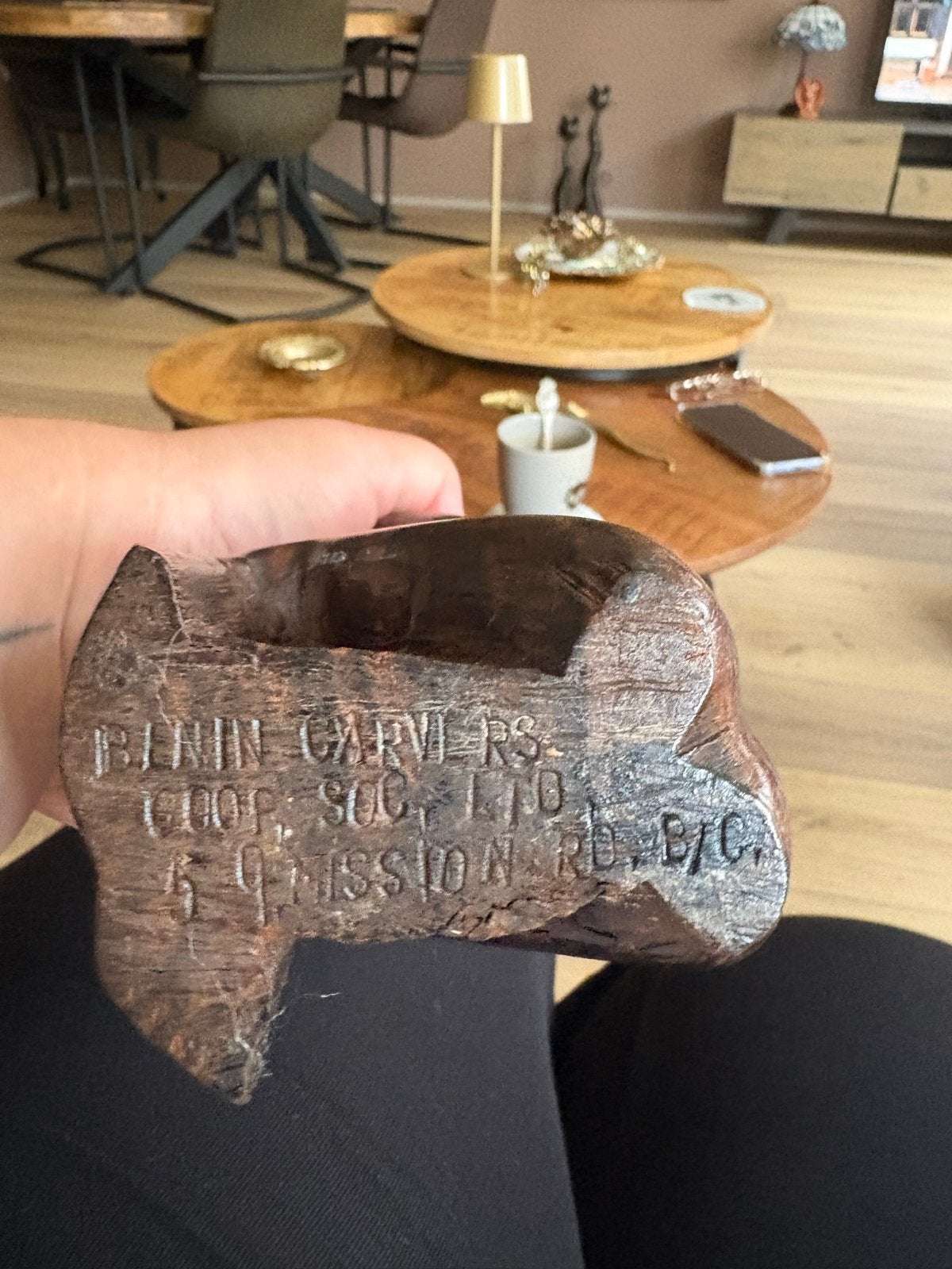 Vintage houten Afrikaans beeld van vrouw met kind, Ophalen of Verzenden, Handgemaakt, 20 - 50 cm, Beeld