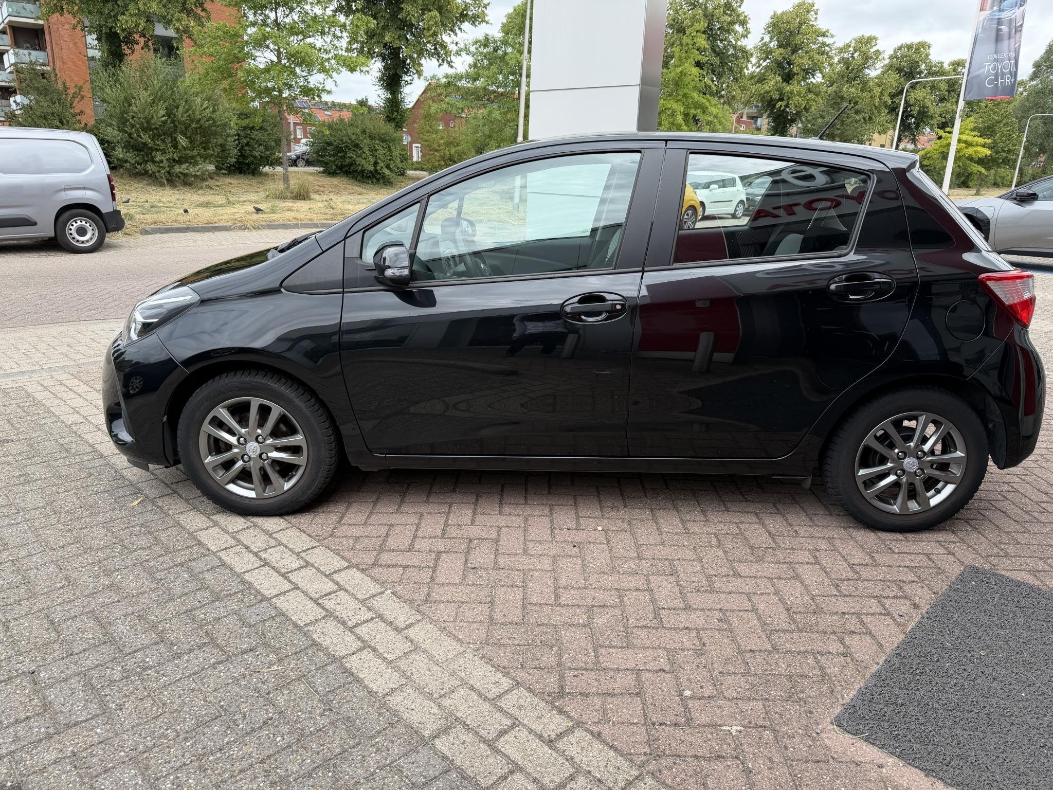 Toyota Yaris 1.0 VVT-i Energy, Voorwielaandrijving, Stof, Euro 6, Origineel Nederlands