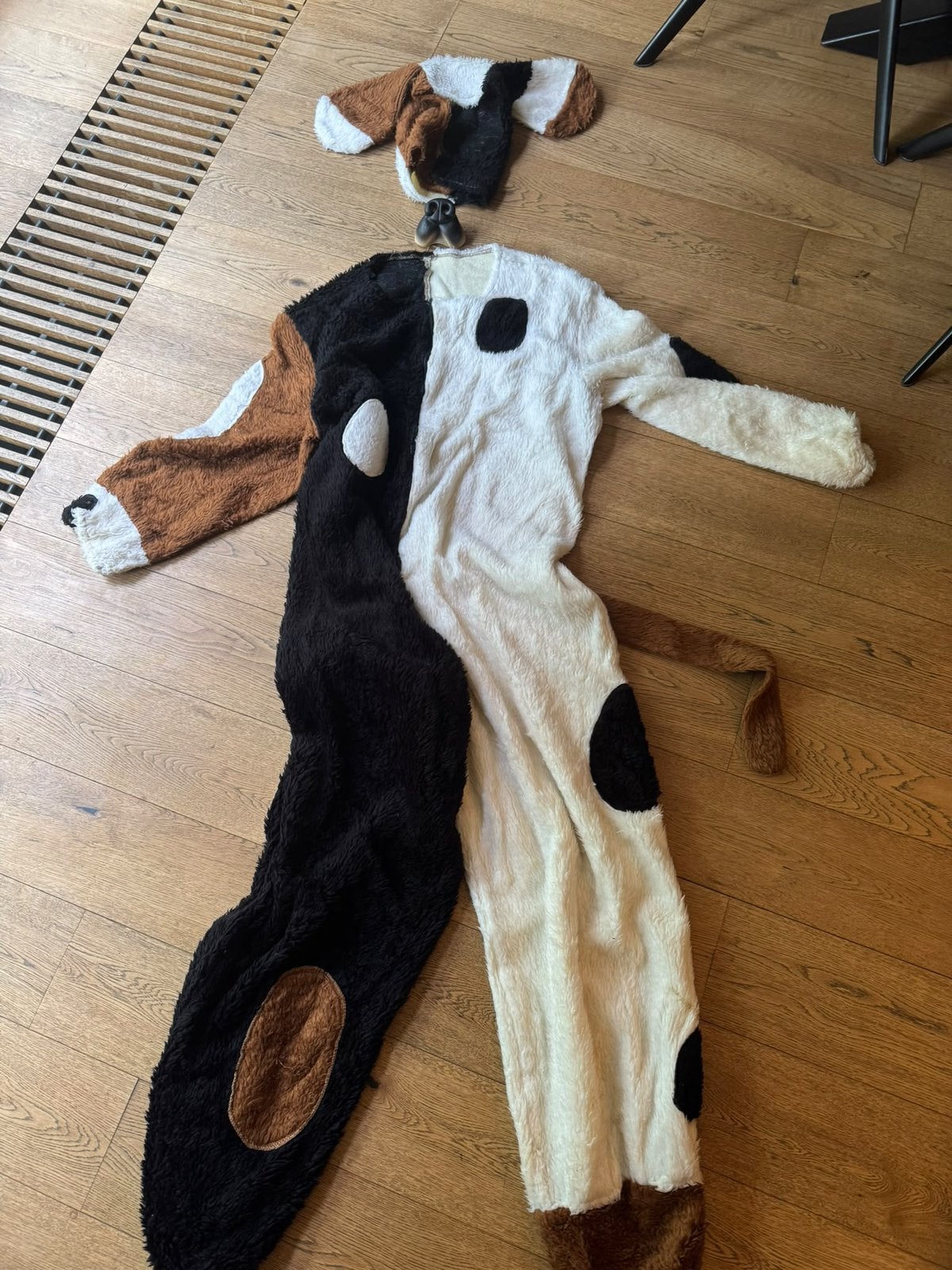 Te koop dieren carnavalspakken tijger, muis, konijn en hond, Ophalen of Verzenden, Gebruikt, Pak of Jurk
