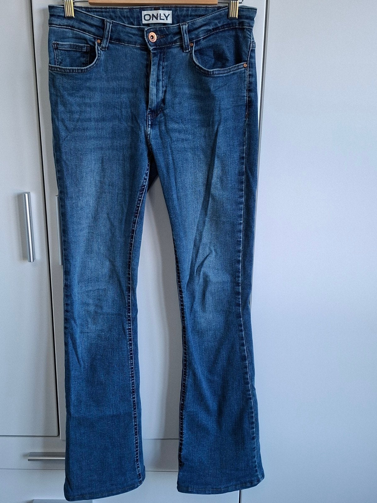 blauwe flared broek Only L/32, Ophalen of Verzenden, Zo goed als nieuw, Blauw, W30 - W32 (confectie 38/40)