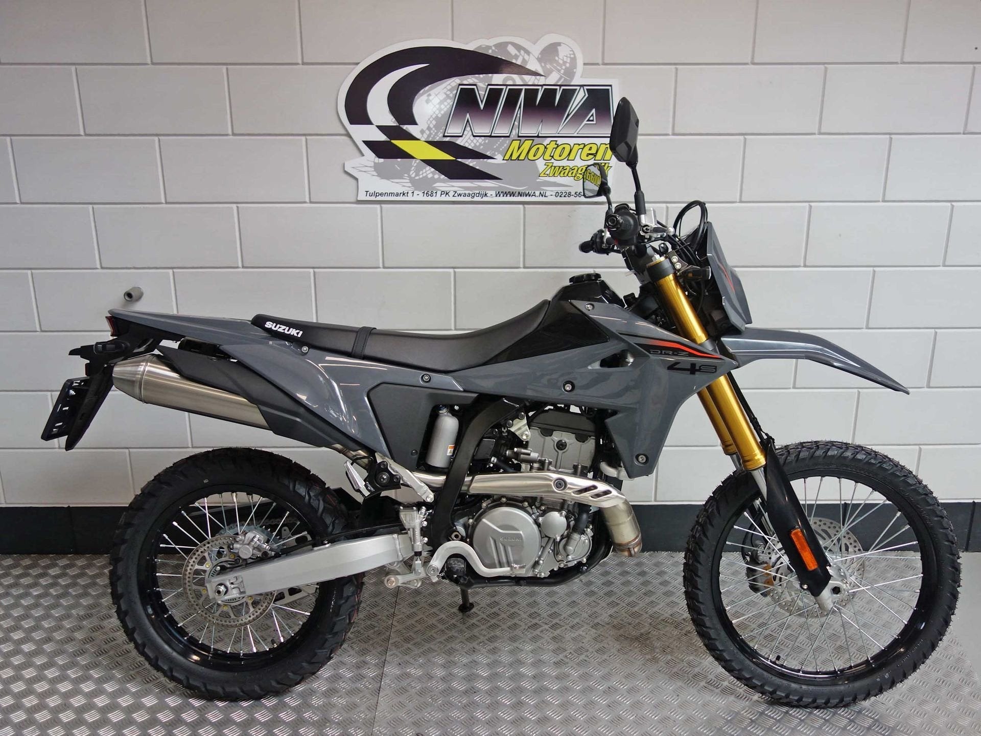 Suzuki DR-Z 4 S, 400 cc, Enduro, 12 t/m 35 kW, Gebruikt