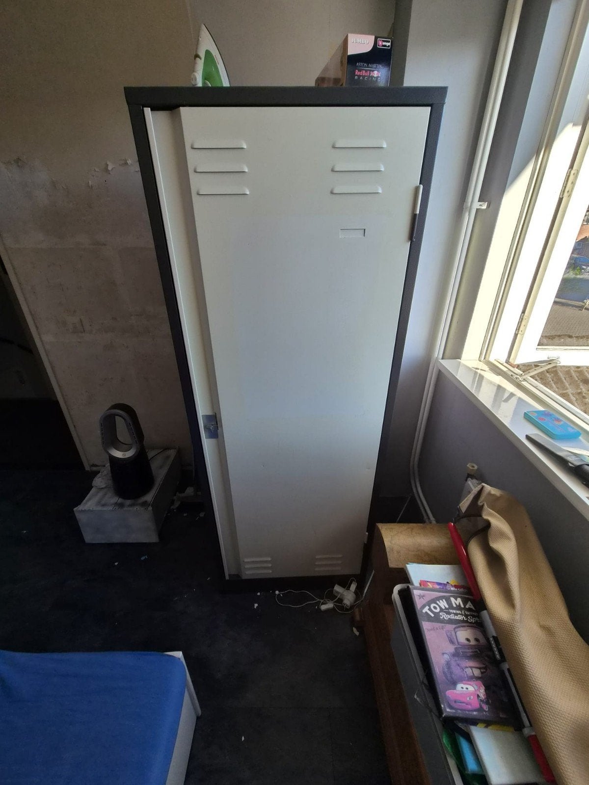 Ijzeren lockerkast, Ophalen, Gebruikt