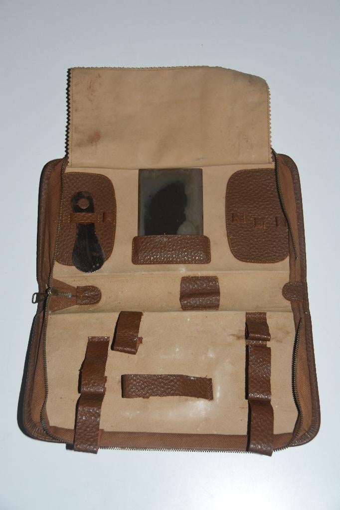 Retro leren scheer etui toilettas reisnecessaire barbier, Antiek en Kunst, Verzenden