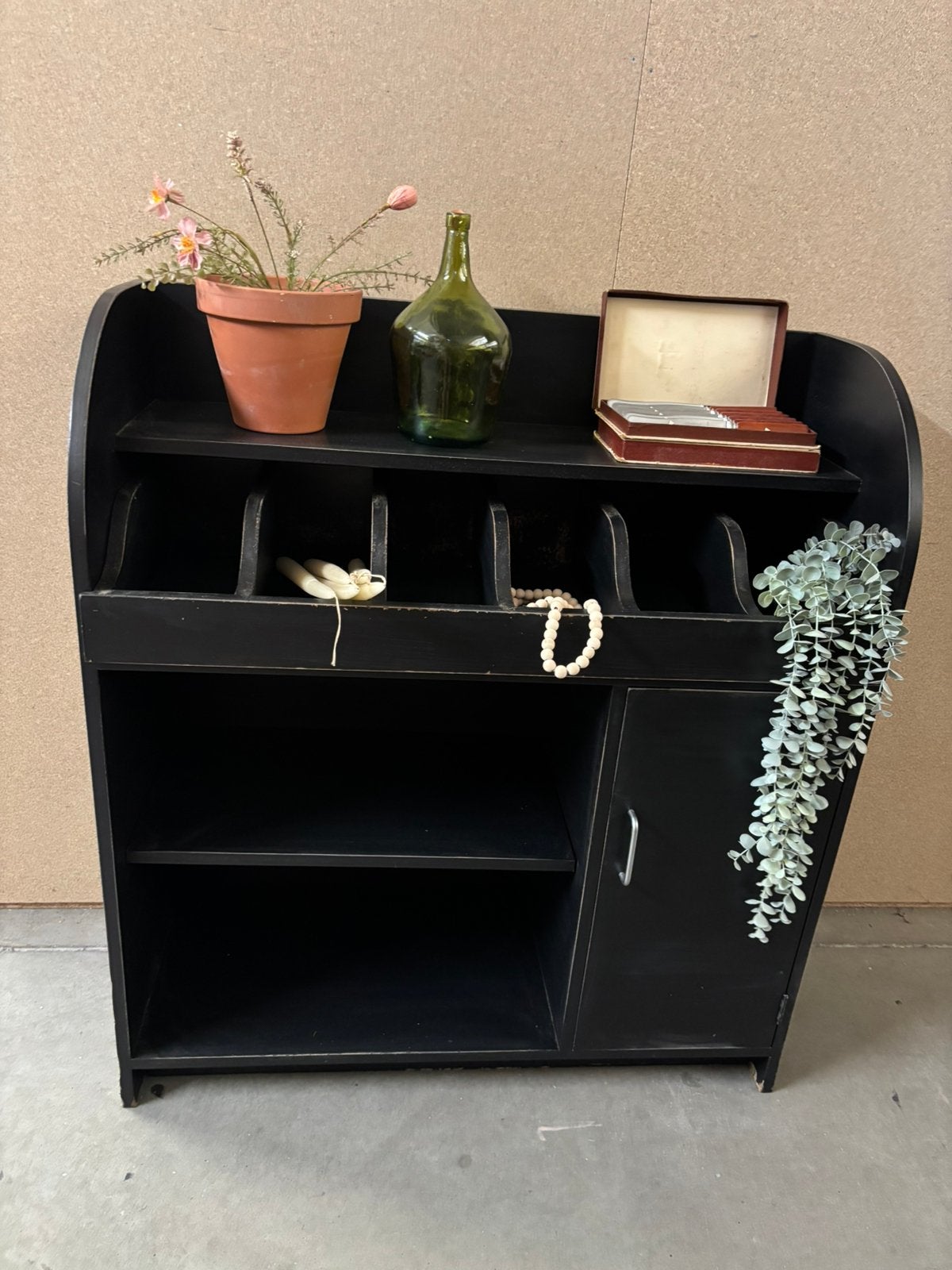 Vintage grutterskast / buffetkast / kast, Ophalen, Studio Larilo, Studiolarilo@gmail.com, Zo goed als nieuw