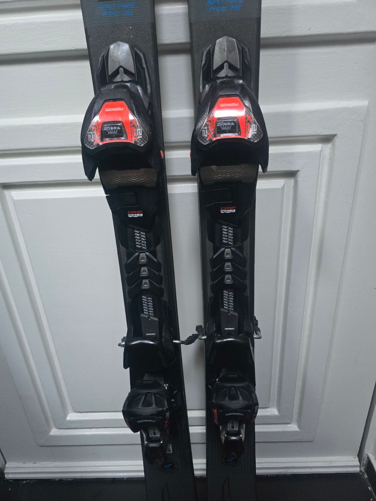 156cm NORDICA DOBERMANN SPITFIRE PRO FTD GEVORDERD 770€76, 140 tot 160 cm, Ophalen of Verzenden, Zo goed als nieuw, Carve