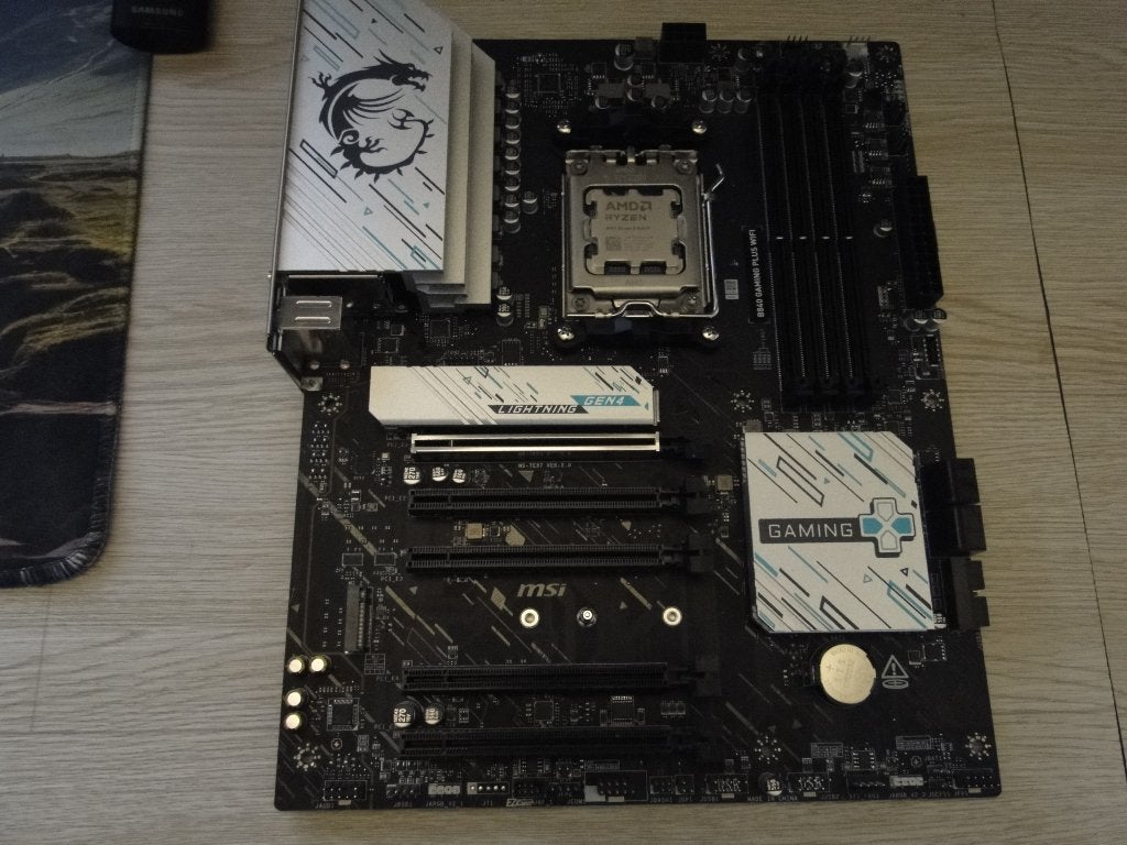 Te koop MSI B840 Gaming Plus Wifi mobo en AMD RYZEN 9600x, Computers en Software, Moederborden, Ophalen of Verzenden, ATX, DDR5